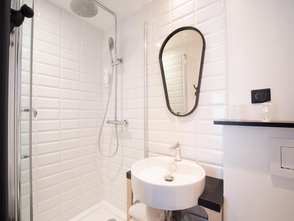 Urban Style Hotel De France 반느 외부 사진