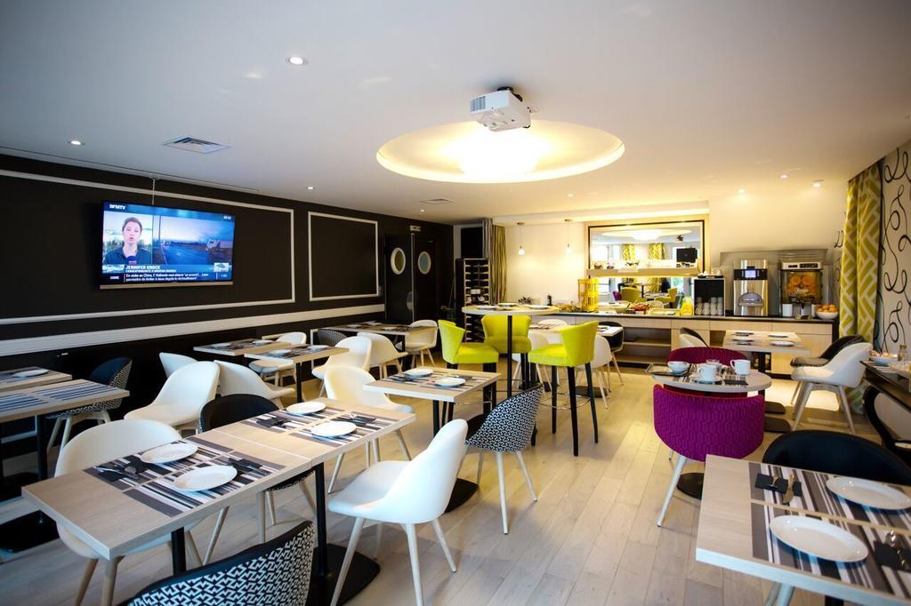 Urban Style Hotel De France 반느 외부 사진
