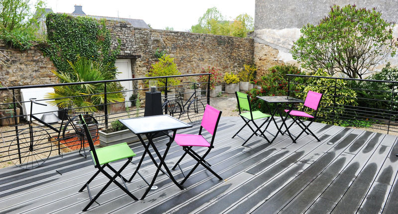 Urban Style Hotel De France 반느 외부 사진