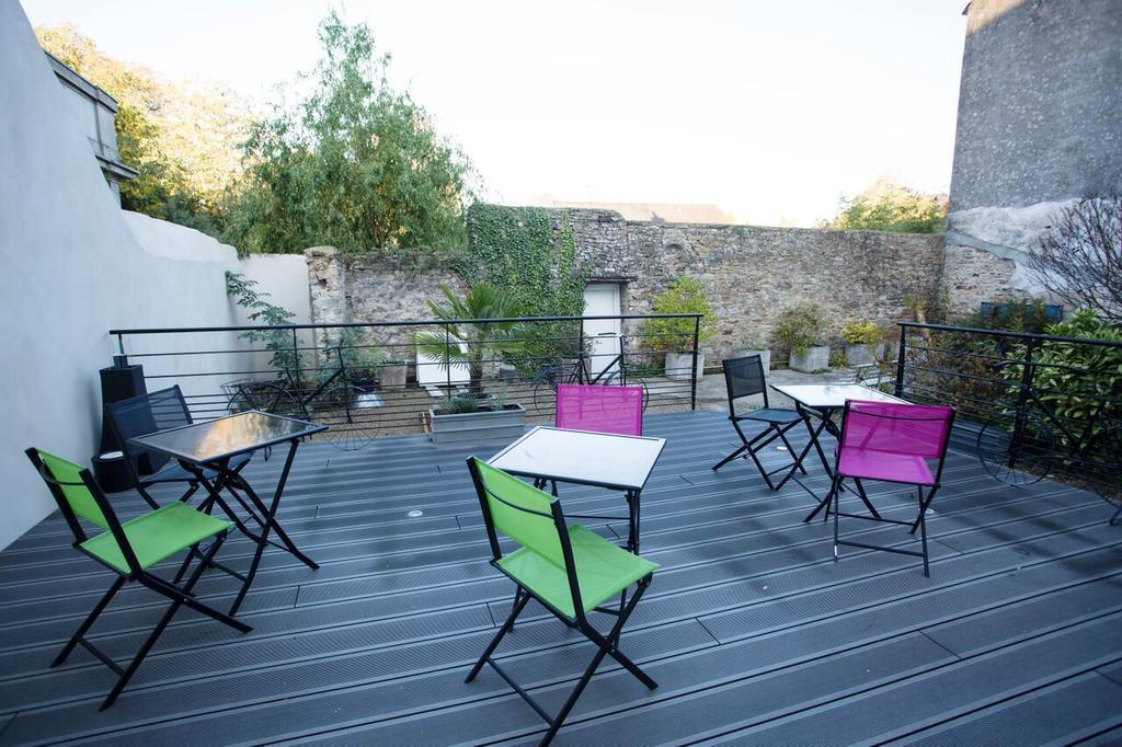 Urban Style Hotel De France 반느 외부 사진