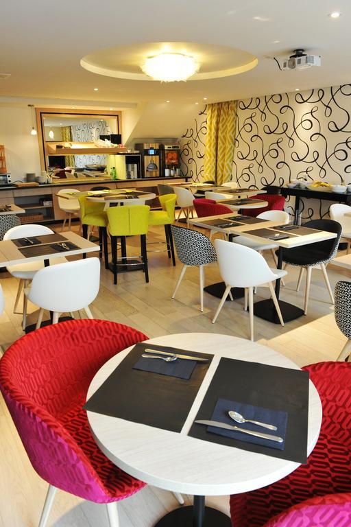Urban Style Hotel De France 반느 외부 사진