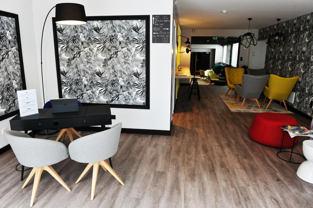 Urban Style Hotel De France 반느 외부 사진