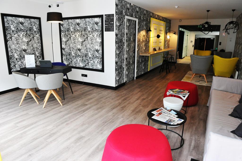Urban Style Hotel De France 반느 외부 사진
