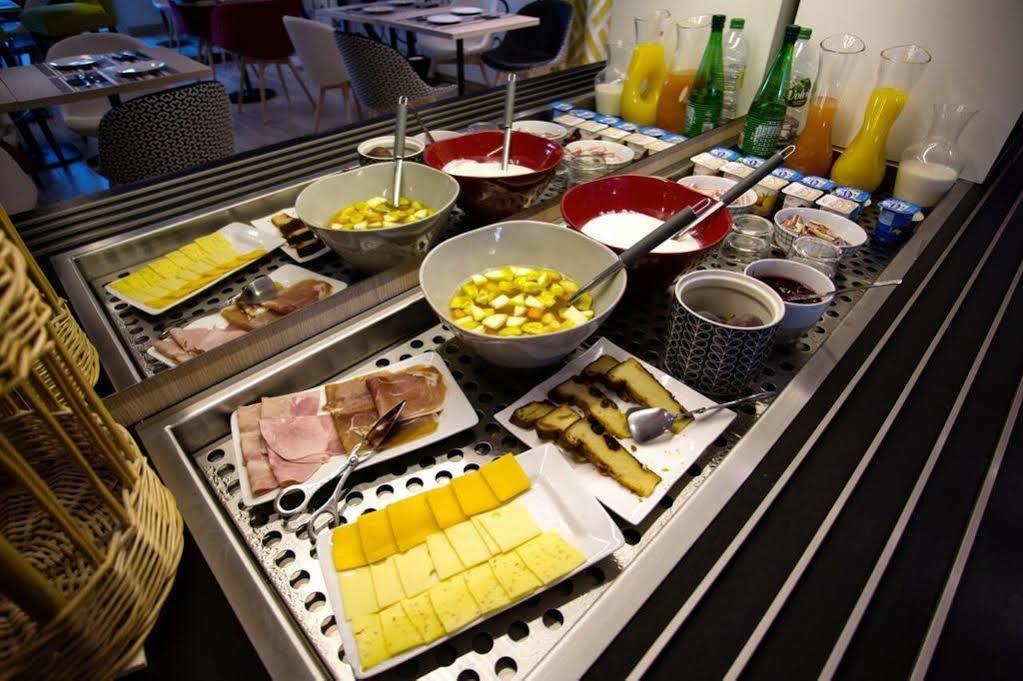 Urban Style Hotel De France 반느 외부 사진