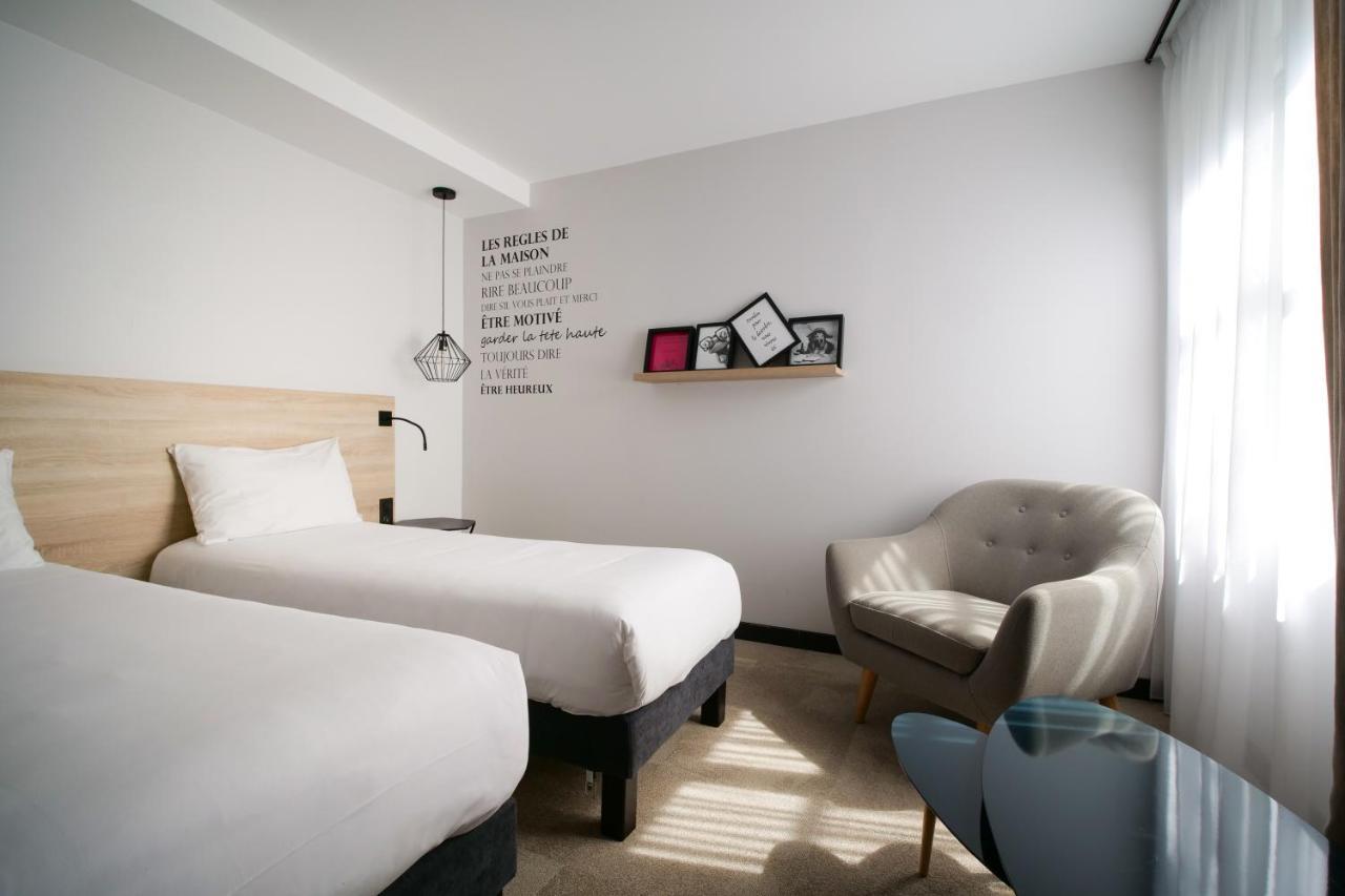 Urban Style Hotel De France 반느 외부 사진